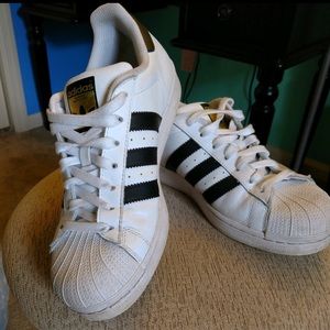 Adidas superstar